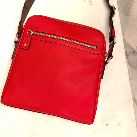 AUTHENTIC MCM Bold Red Messenger/Crossbody and Shoulder Bag! UNISEX - Picture 3 of 15